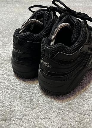 Кросівки черевики дитячі asics чорні 3