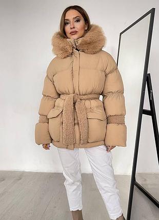 Пуховик с опушкой cresh puffer, карамель s-m
