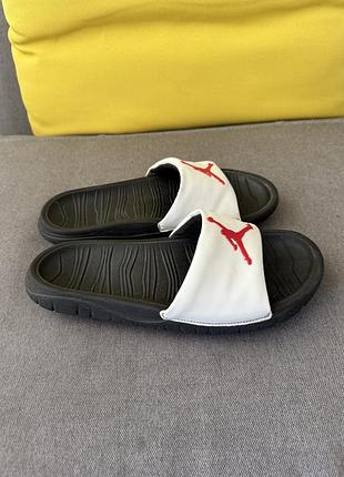 Шльопанці jordan 3