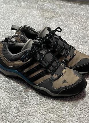 Кросівки трекінгові adidas 3