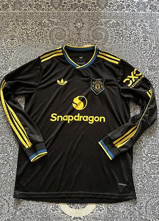 Джерсі лонгслів adidas x манчестер ютд 2025/26