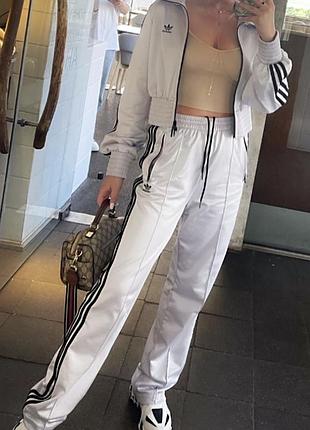 Спортивний костюм жіночий adidas білий