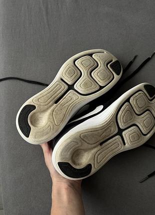 Чорні кросівки nike 4