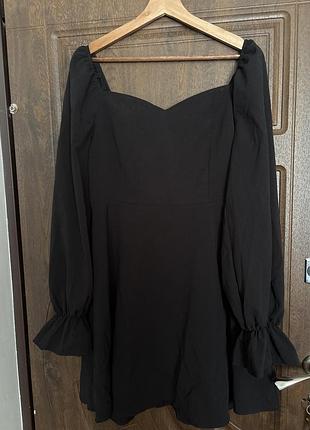 Сукня коротка