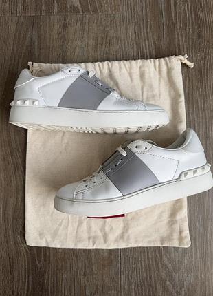 Кросівки  valentino garavani open leather trainers