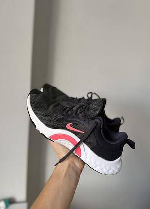 Кросівки nike