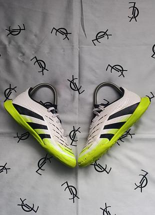 Сороканіжки adidas predator 4