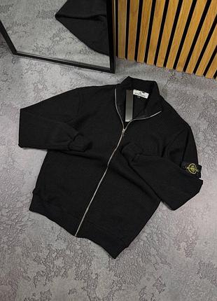 Чоловіча кофта вʼязана stone island — 1799 грн.  • розміри: s / m / l / xl / xxl • матеріал: ангора (65% поліестер, 25% акрил, 10% віскоза)