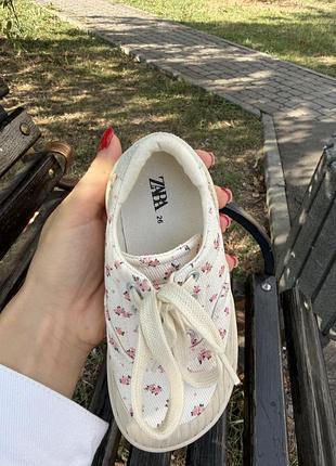 Кеди zara з квітковим принтом 9