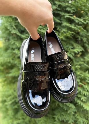 Туфлі дитячі miu miu чорні лакові 5