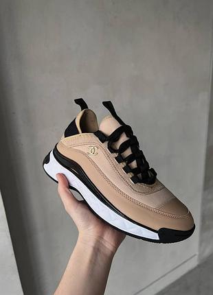 Люксові жіночі кросівки в стилі chanel beige