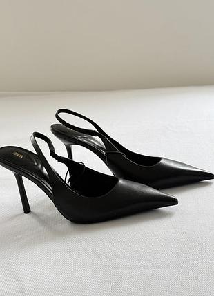 Туфлі жіночі zara чорні, розмір 39, довжина устілки 25,3 см