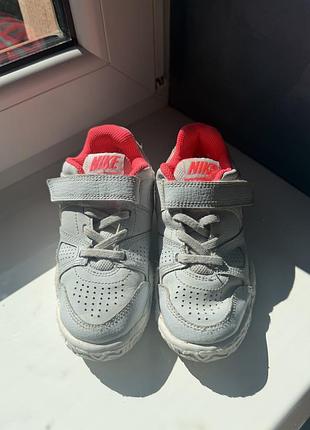 Кросівки nike