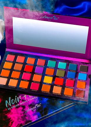 Amourus noir fatale - pressed pigment palette палетка тіней