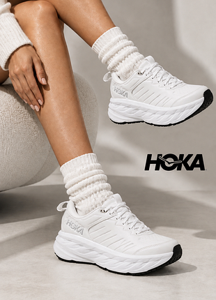 Hoka супер круті спортивні кросівки мега зручні