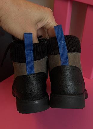 Дитячі шкіряні черевики clarks 8
