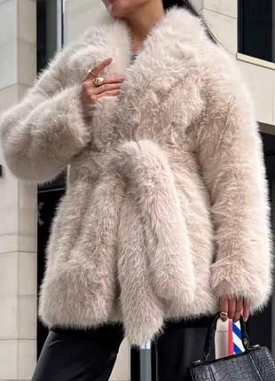 Шуба жіноча