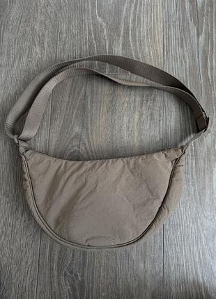 Сумка uniqlo round mini shoulder bag 4