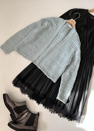 В'язаний кардиган бренду zara з ажурним текстурним візерунком та широкою гладкою планкою