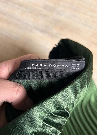 Зелена плісирована спідниця міді від zara 3