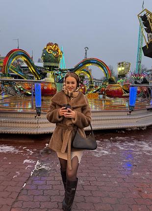 Жіноча зимова шуба зі штучного хутра, коричнева