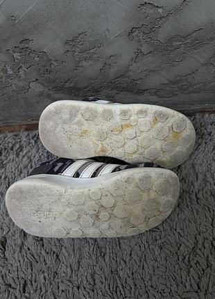 Кросівки adidas 24p 4