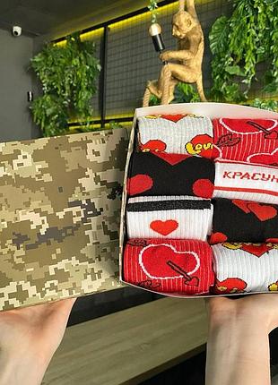 Бокс жіночих шкарпеток 36-41 р на 8 пар у подарунковій коробці