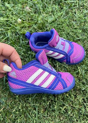 Кросівки для дівчаток adidas фіолетові з білими смужками, розмір 22
