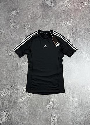 Спортивна компресійна футболка adidas techfit l розмір нова з біркою чорна чоловіча