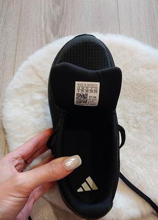 Кросівки adidas 9