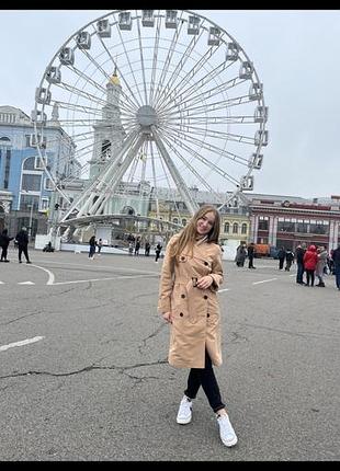 Жіночий тренч бежевий з поясом