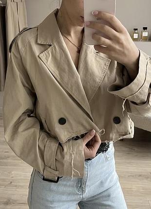 Жіночий укорочений тренч zara бежевий