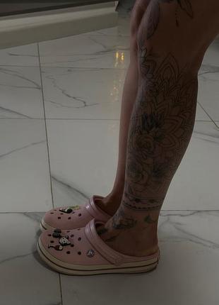 Шльопанці жіночі crocs рожеві