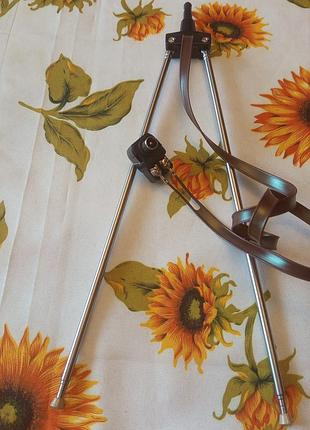Антенна к телевизору с двумя выдвижными рогами,нова!