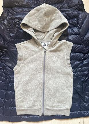 Утеплена жилетка adidas