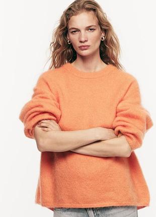 Яркий мохеровый свитер h&m edition 3