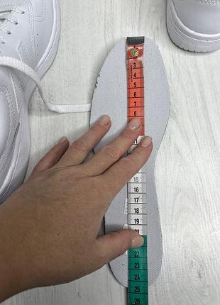 Оригінальні кросівки new balance 8