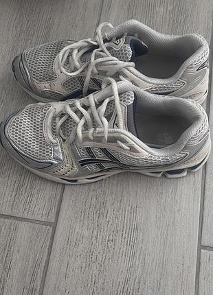 Кросівки asics для хлопця