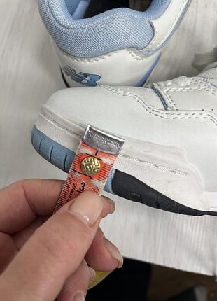 Оригінальні кросівки new balance 8