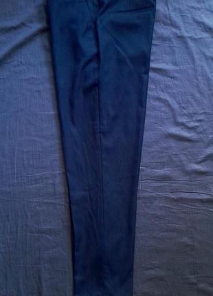 Мужские классические брюки zara slim fit (размер 44 / l / 50) темно-синие