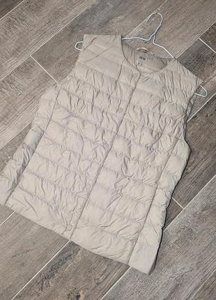 Пухова жилетка uniqlo беж 6