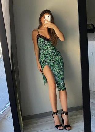 Соковито-зелена сукня з ніжним чорним мереживом new look зелена сукня комбінація