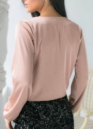 Легка жіноча блуза на запах3 фото