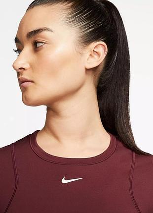 Бордовий кроп-топ nike pro aeroadapt оригінал 5