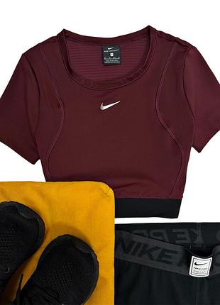 Бордовий кроп-топ nike pro aeroadapt оригінал 7