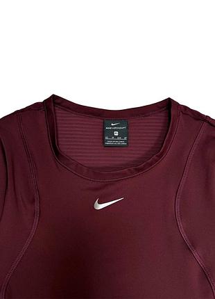 Бордовий кроп-топ nike pro aeroadapt оригінал 8
