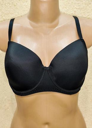 Красивый бюстгальтер uk36e eur80e