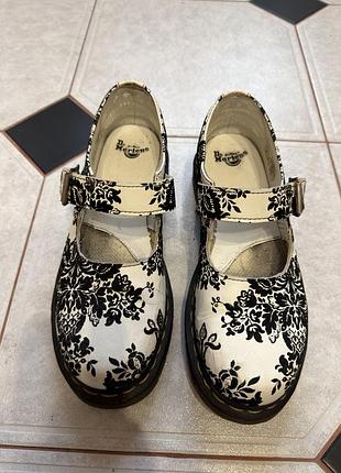 Туфлі жіночі dr. martens mary jane, чорно-білі, розмір 39, шкіра