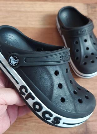 Оригінальні crocs c13 довжина устілки по факту  19см стан близько до нового.