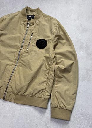Стильний чоловічий бомбер h&m колекції weeknd x.o. 2